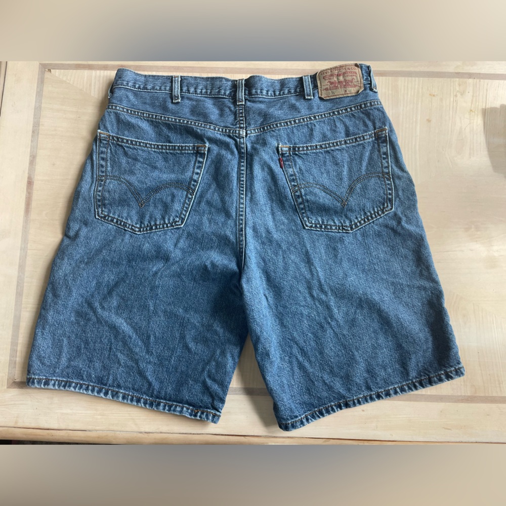 Levi's Classic 550 Blue Denim Shorts Size 40 Vintage Y2K - Picture 2 of 8